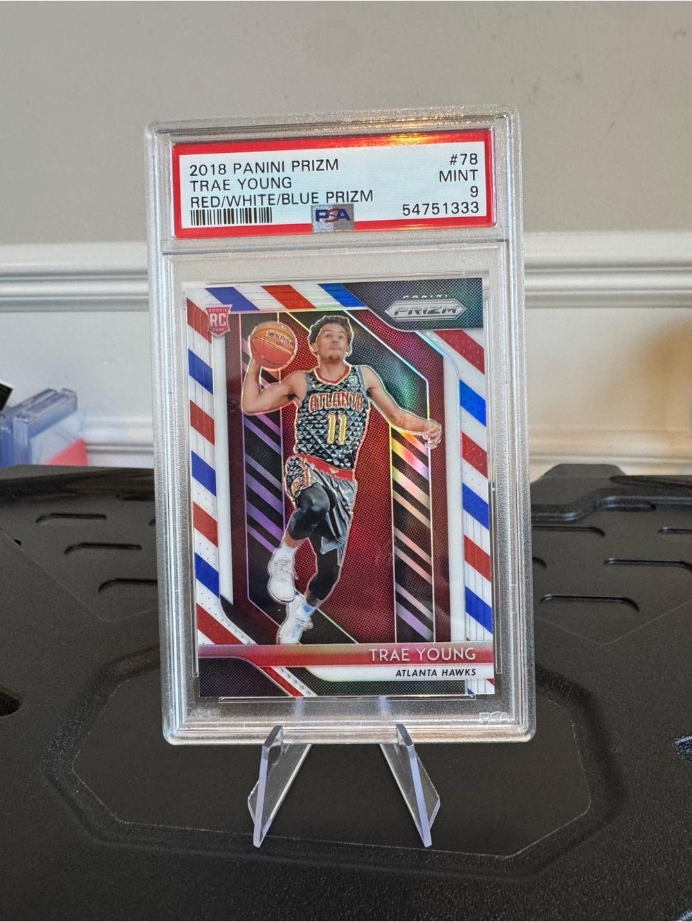 🏀 2018-19 Trae Young Prizm Red White Blue Rookie RC PSA 9 Atlanta Hawks 🔥 - Picture 3 of 3
